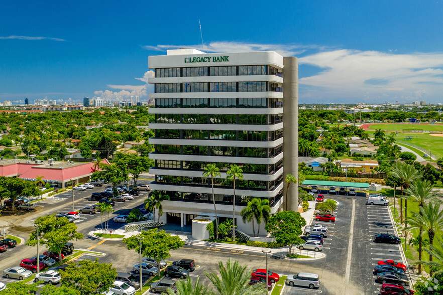 Concourse Towers West Palm Beach 2090 Palm Beach Lakes Blvd The Concourse West Tower